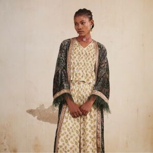 NKN Nekane Green Paisley Velvet Embroidered Kimono Feather Cuffs Small/Med NWT